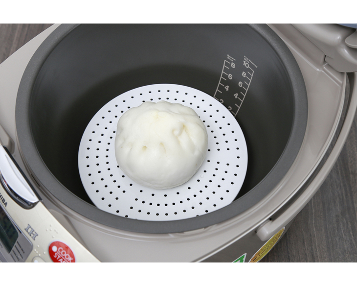 Nồi cơm cao tần Toshiba 1.8 lít RC-18RH(CG)VN chính hãng Nồi cơm cao tần Toshiba 1.8 lít RC-18RH(CG)VN chính hãng - góc nhìn 5