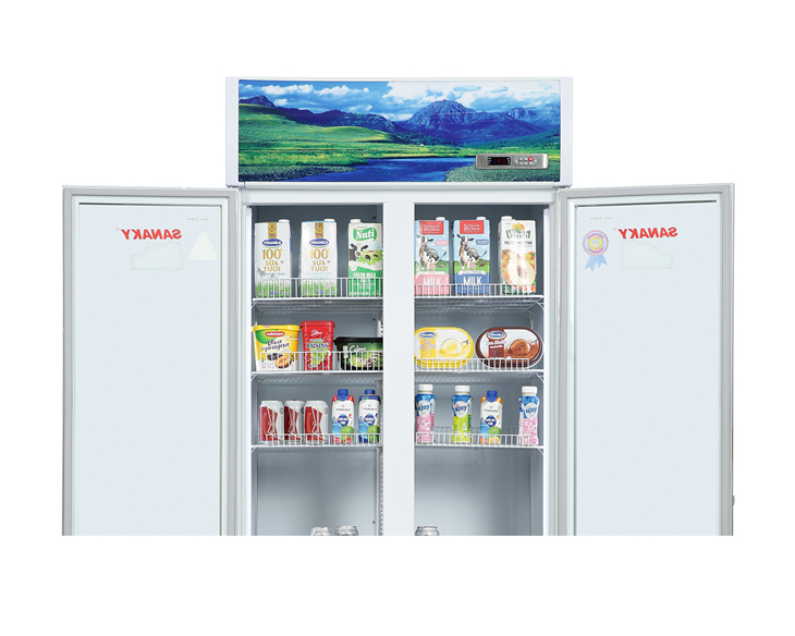 Tủ mát Sanaky Inverter 1100 lít VH-1209HP3 giá tốt Tủ mát Sanaky Inverter 1100 lít VH-1209HP3 giá tốt - góc nhìn 3