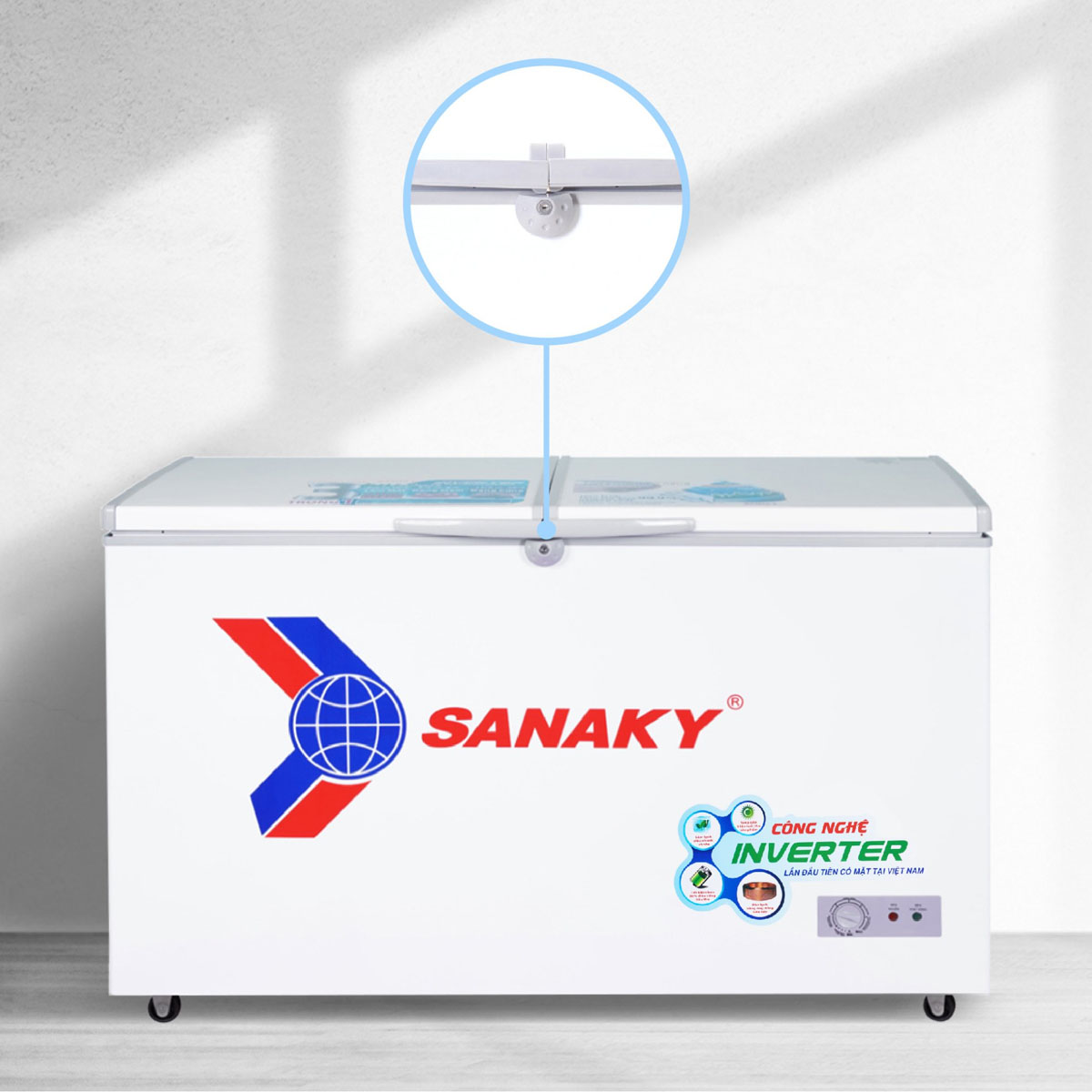Tủ Đông Sanaky Inverter 305 Lít VH-4099A3 giá tốt, có trả góp Tủ Đông Sanaky Inverter 305 Lít VH-4099A3 giá tốt, có trả góp - góc nhìn 3
